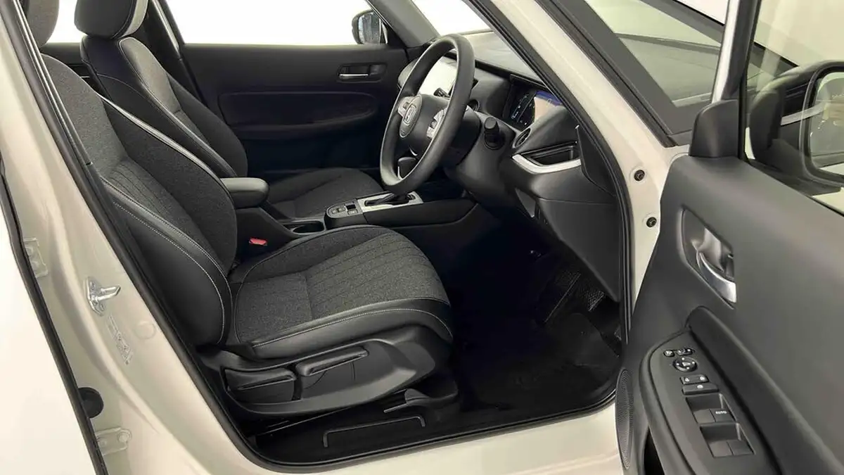 2022-honda-jazz-15-i-mmd-sr-109ps-big-14