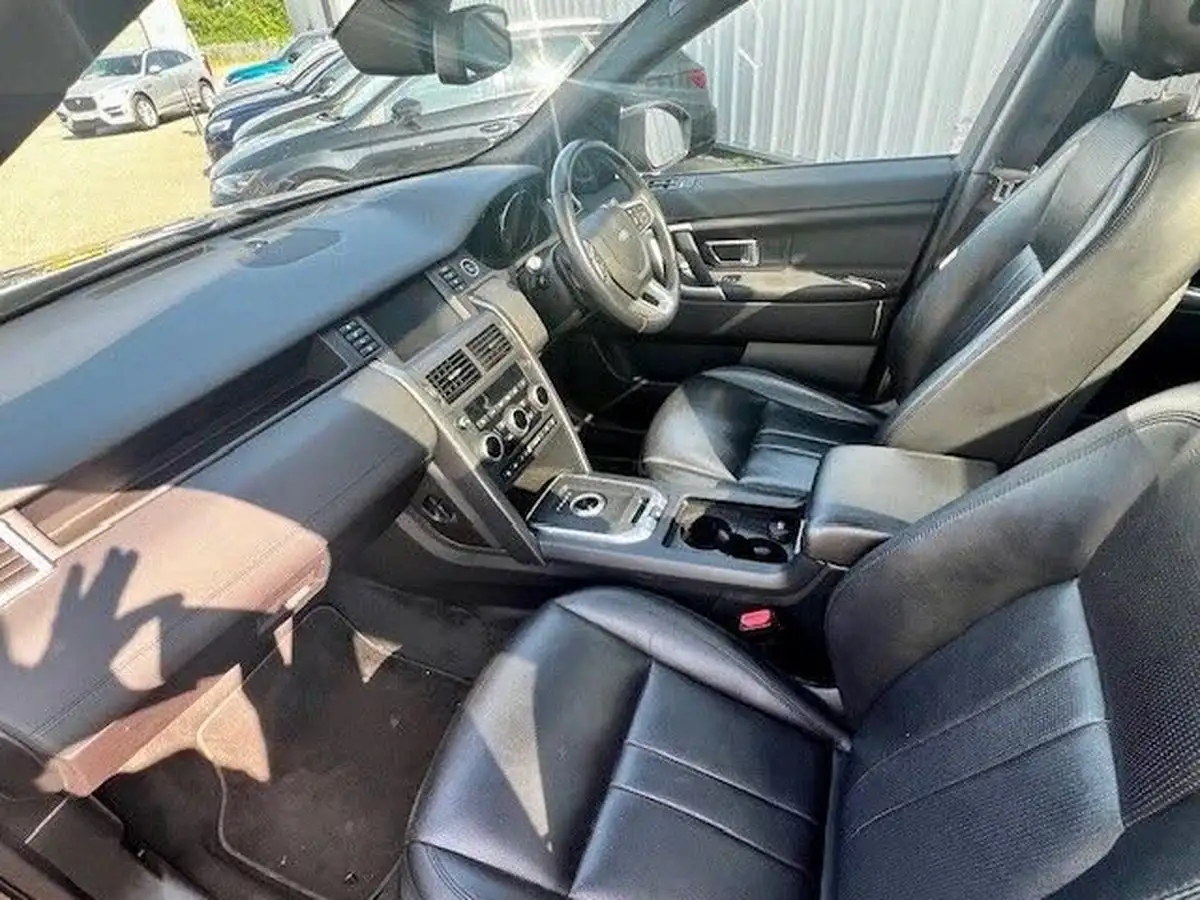 2019-land-rover-discovery-sport-20td4-landmark-big-11