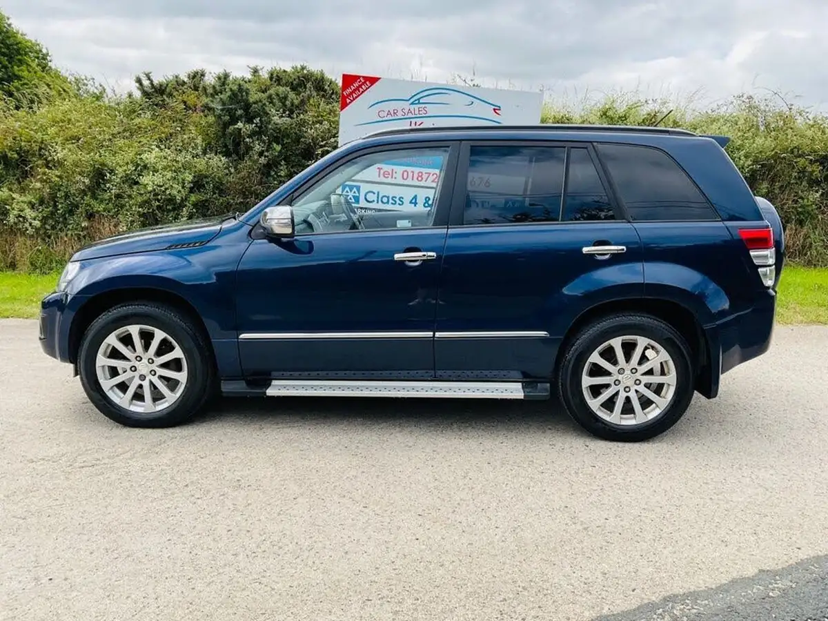 2013-suzuki-grand-vitara-24-sz5-169ps-4x4-big-5