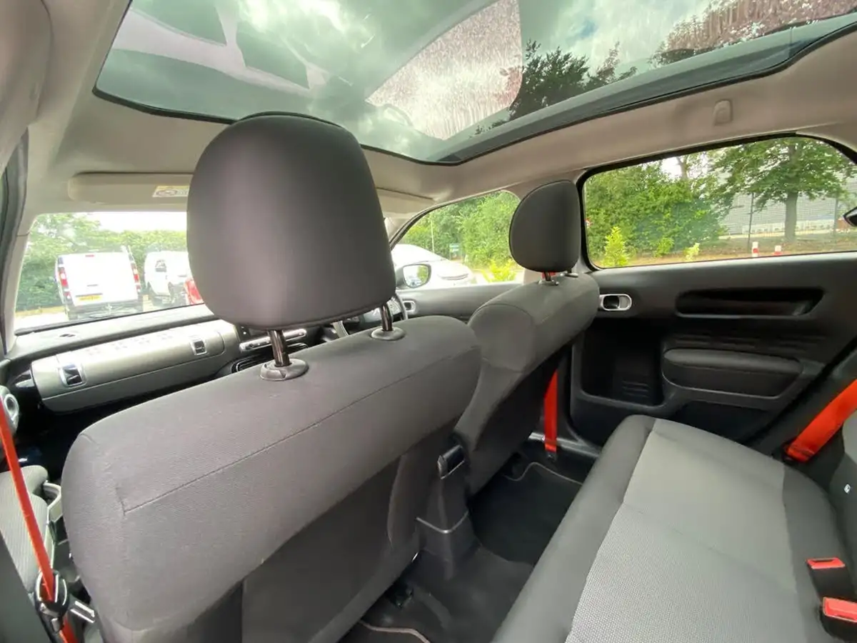 2017-citroen-c4-cactus-12-puretech-rip-curl-big-55