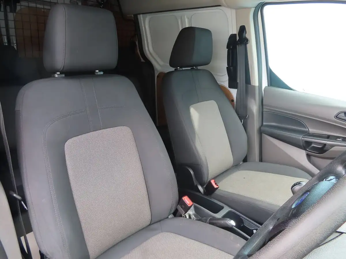 2021-ford-transit-connect-big-33