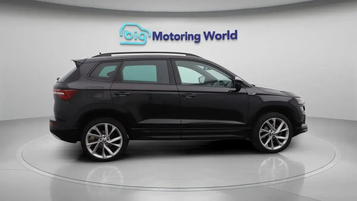 2023-skoda-karoq-15-tsi-sportline-big-8