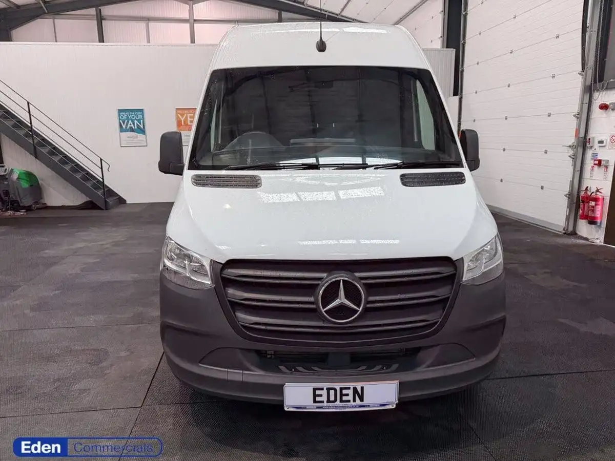 2024-mercedes-benz-sprinter-20cdi-315-l2h1-premium-big-10