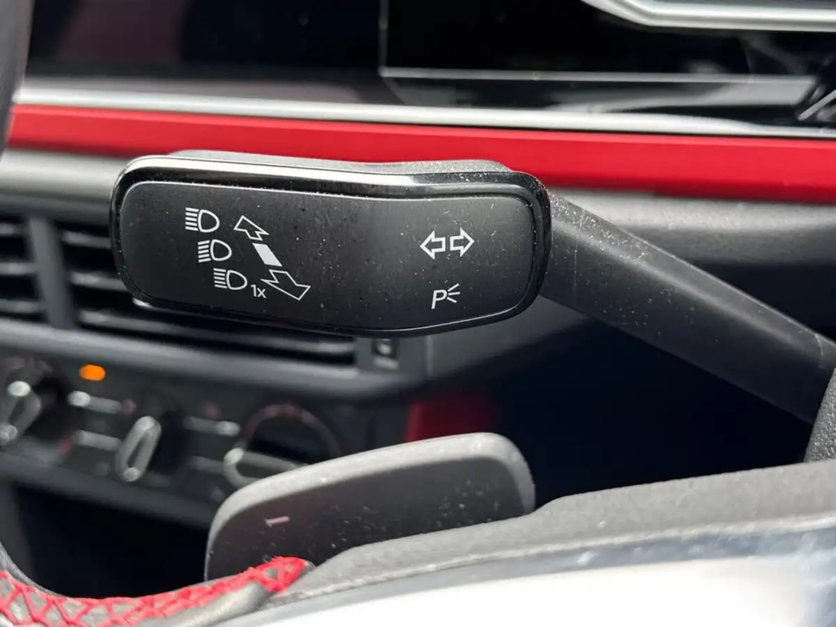 2019-volkswagen-polo-20-tsi-gti-big-50