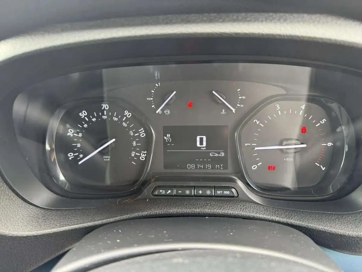 2018-peugeot-traveller-16-bluehdi-active-115ps-standardss-big-26
