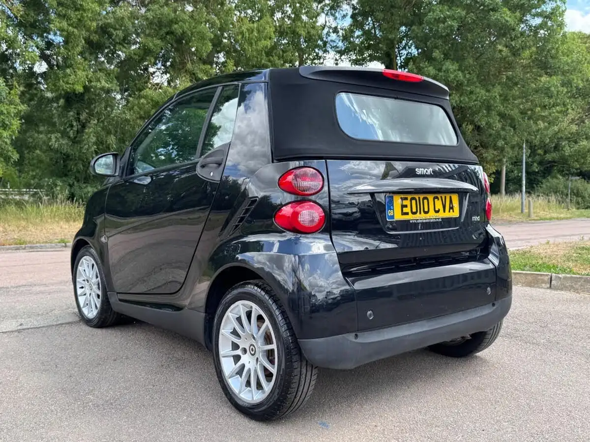 2010-smart-fortwo-10-passion-71bhp-cabriolet-big-7