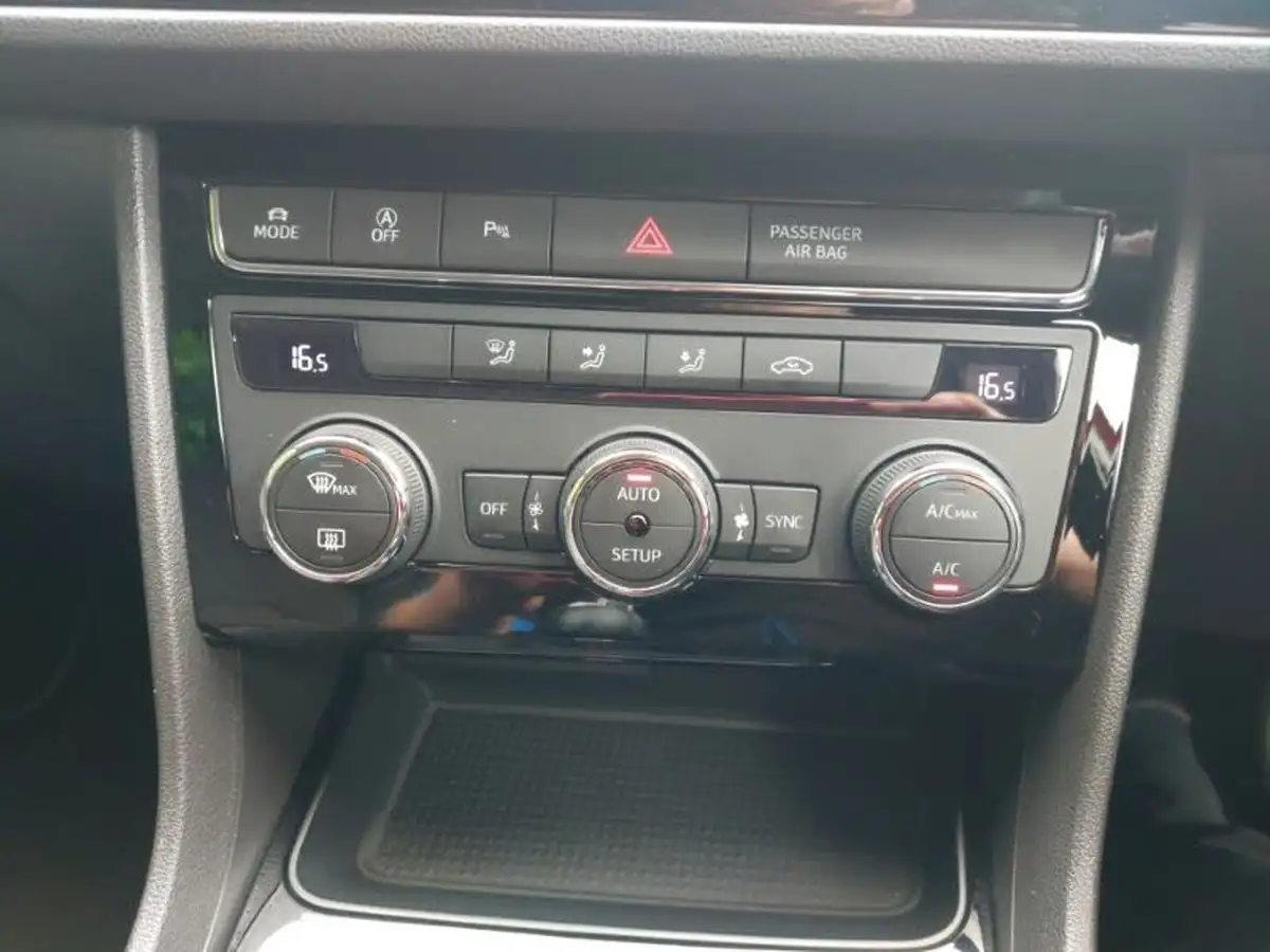 2020-seat-leon-15-tsi-evo-fr-130ps-hatchback-big-15