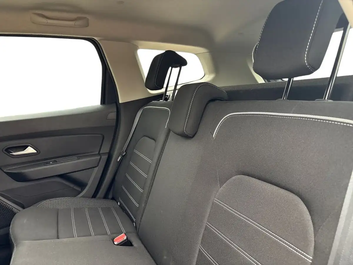 2022-dacia-duster-13-tce-prestige-150bhp-edc-big-9