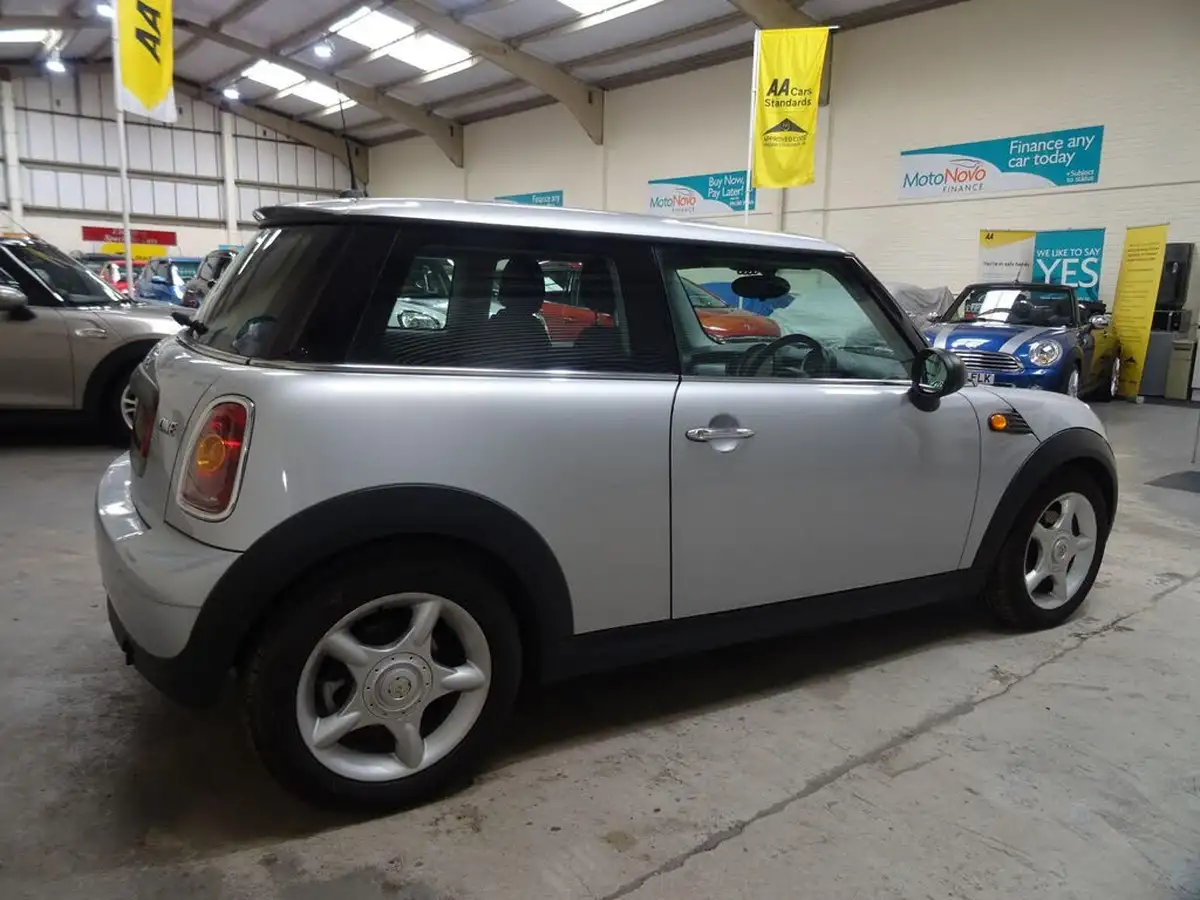 2009-mini-cooper-14-one-95bhp-big-6