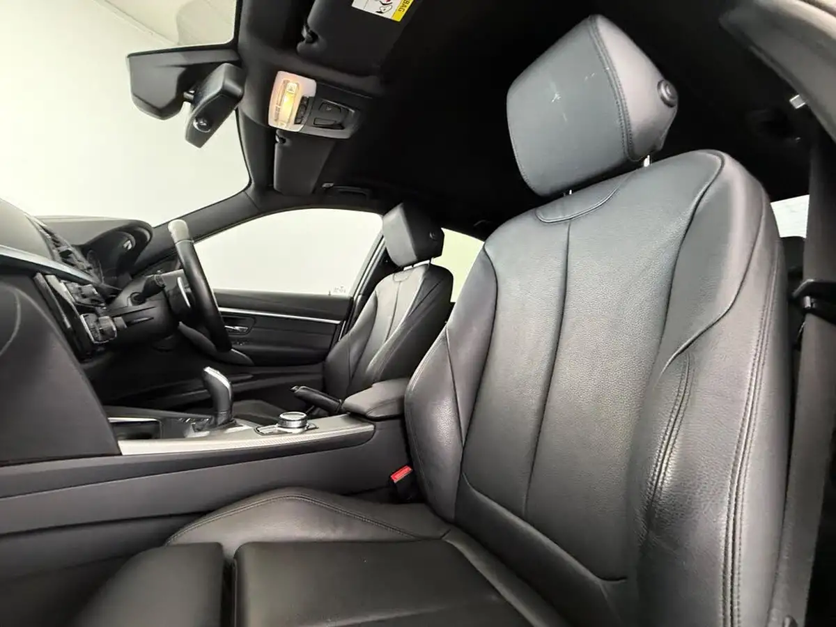 2018-bmw-3-series-20-320i-m-sport-shadow-edition-saloon-4d-auto-big-15