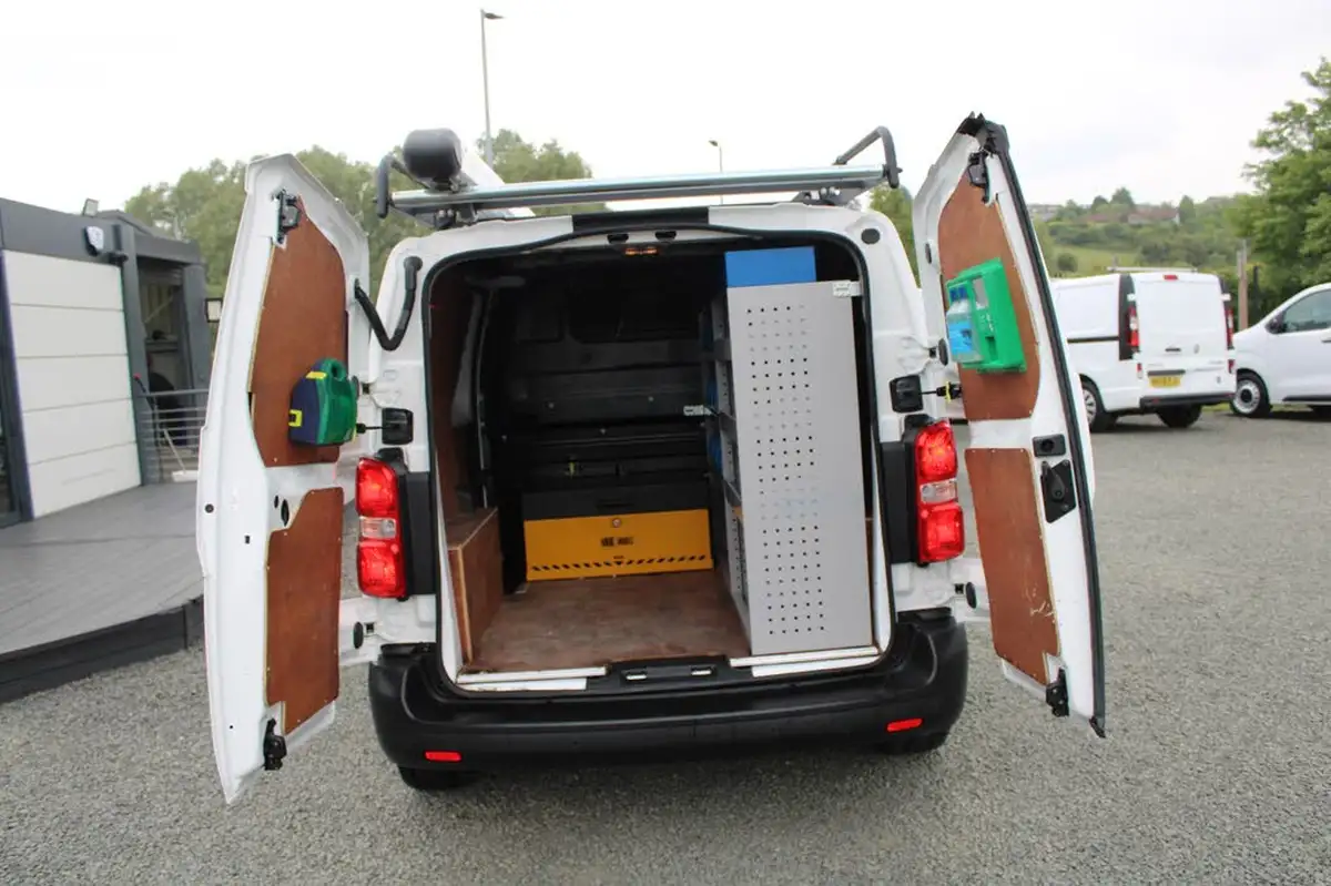2020-citroen-dispatch-15bluehdi-enterprise-xs-1000-100pseu6dt-e-big-20