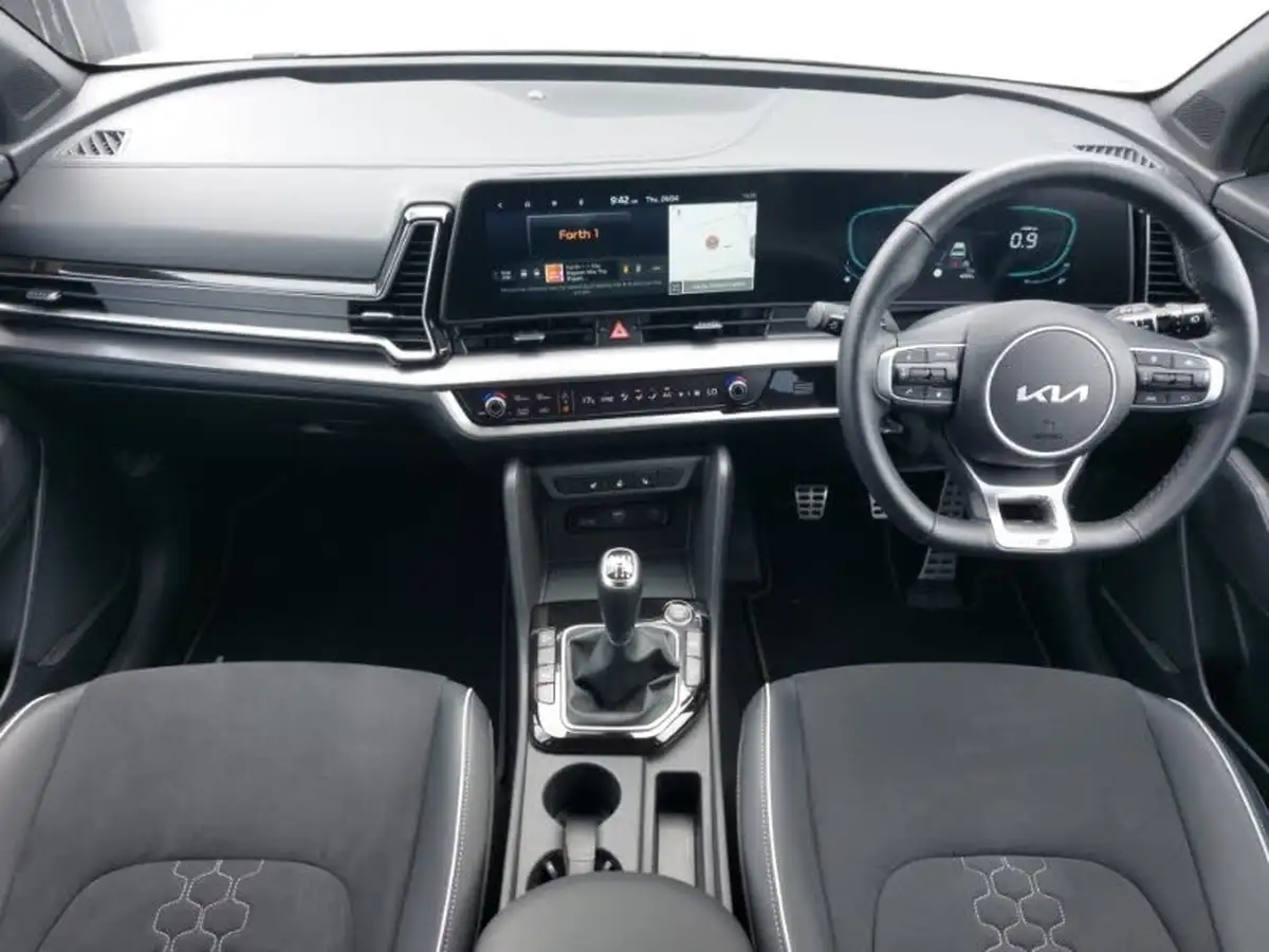 2024-kia-sportage-16-t-gdi-gt-line-157bhp-48v-big-2