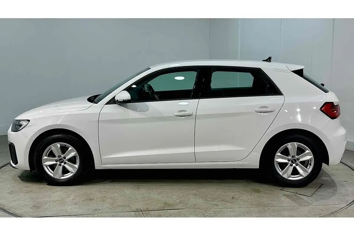 2022-audi-a1-10-25-tfsi-technik-big-6