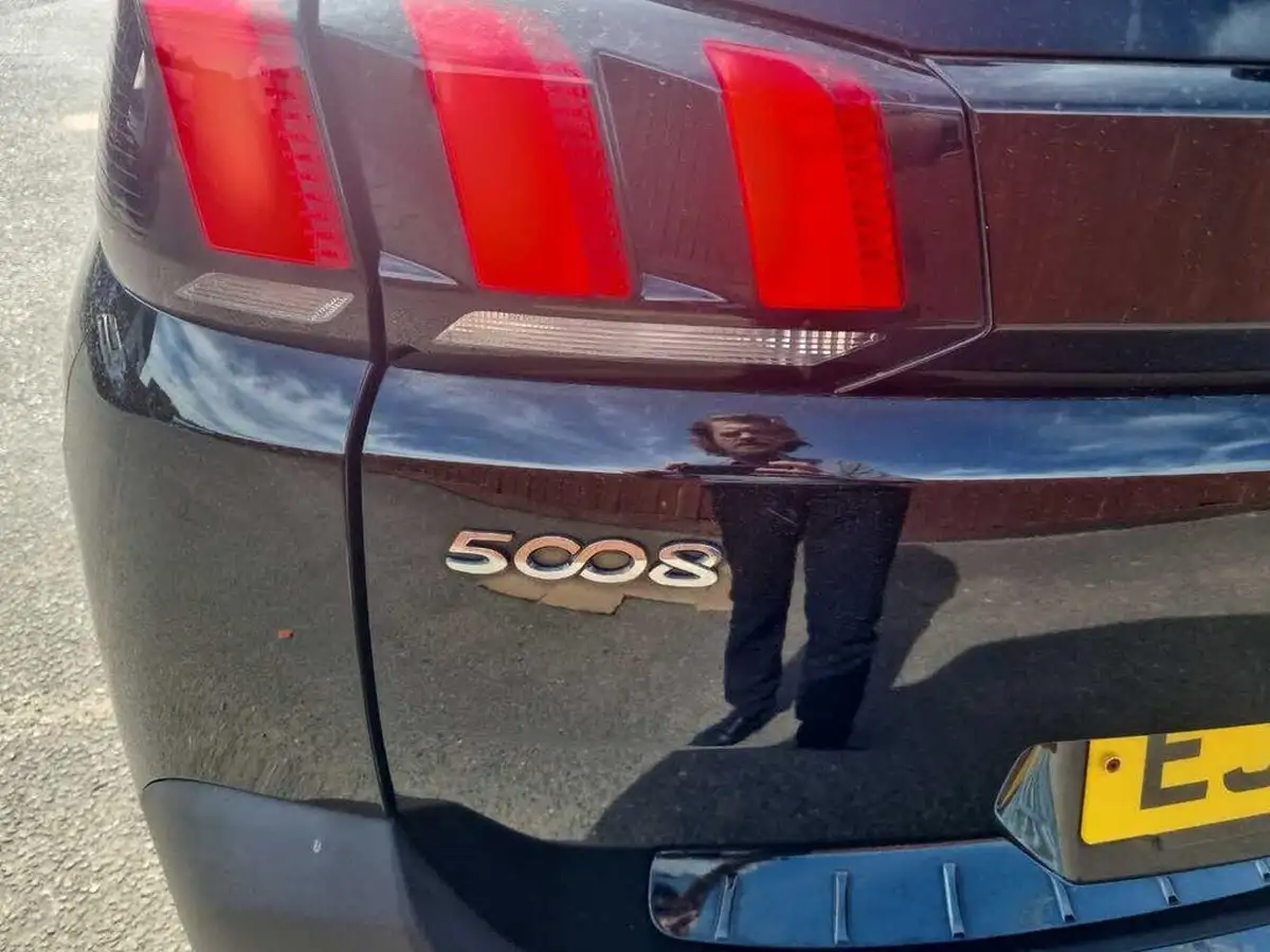 2020-peugeot-5008-suv-12-puretech-gt-line-eat8-big-31