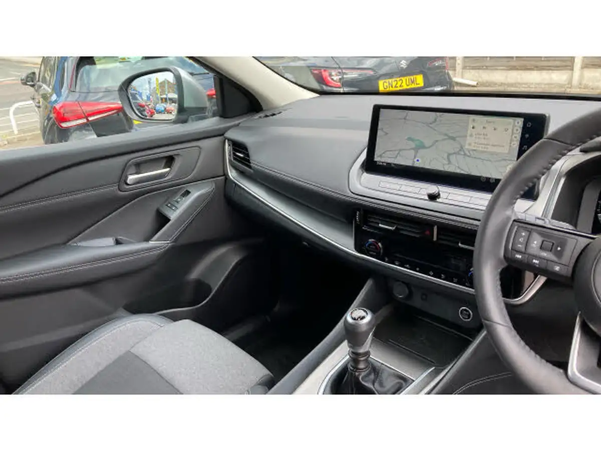 2024-nissan-qashqai-13-dig-t-n-connecta-140ps-mild-hybrid-big-13
