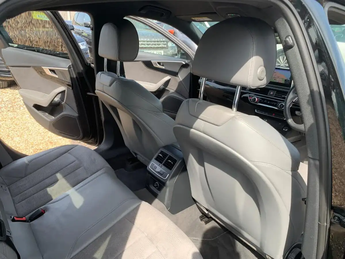 2018-audi-a4-20-tfsi-black-edition-big-45