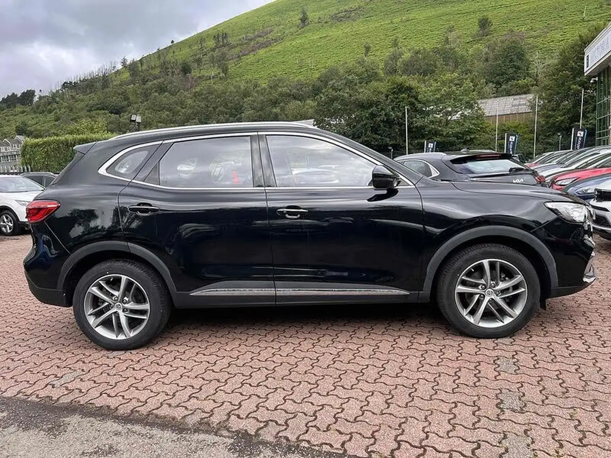 2022-mg-hs-15t-gdi-excite-162ps-big-4