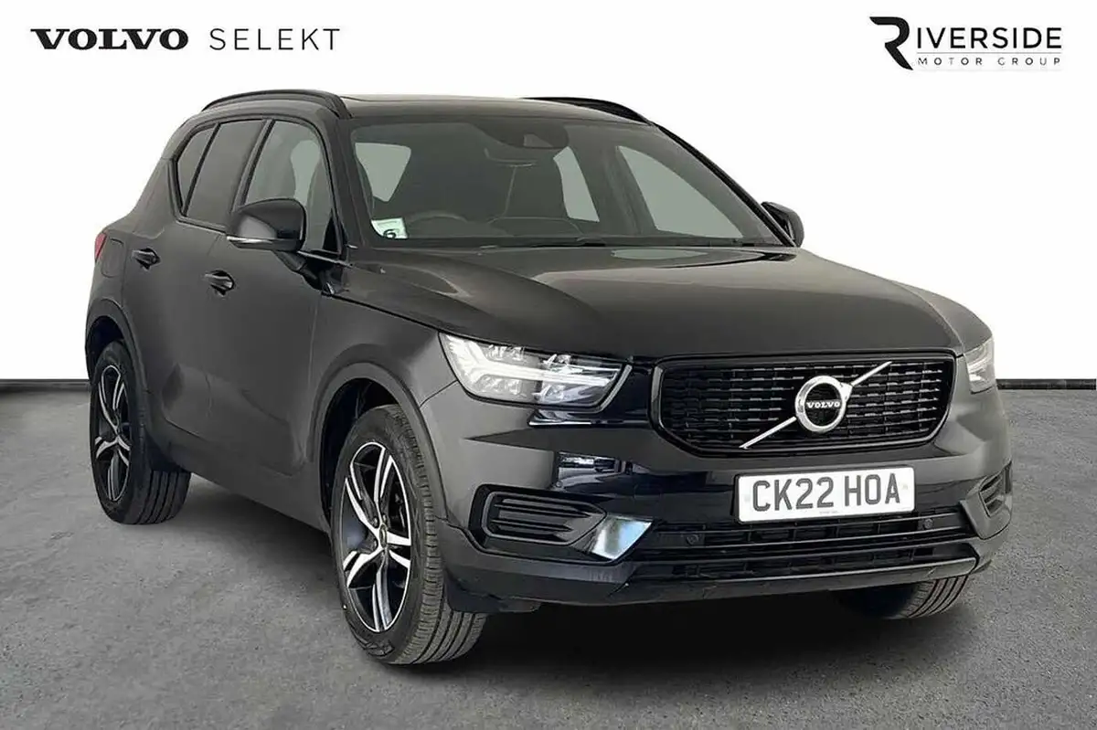 2022-volvo-xc40-15-t3-r-design-auto-big-0
