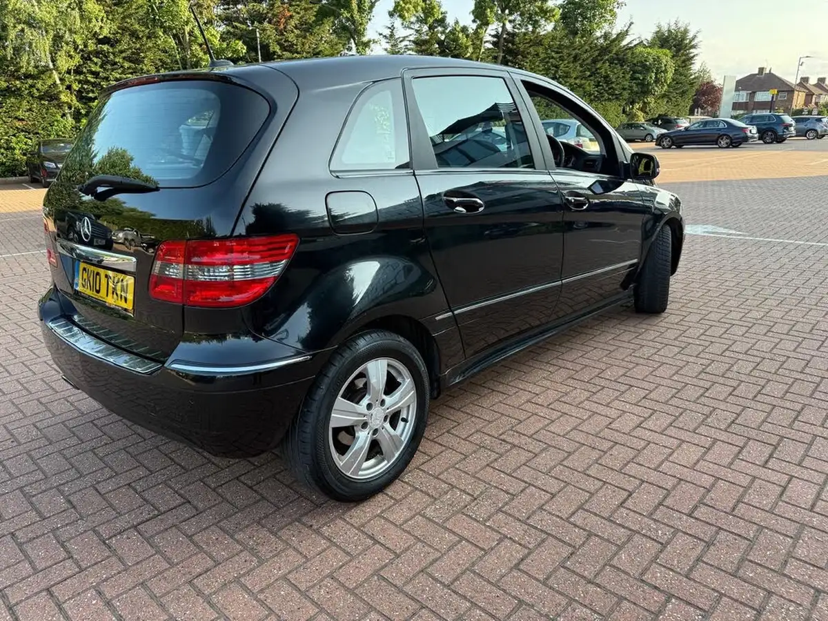 2010-mercedes-benz-b-class-15-b160-se-cvt-big-13
