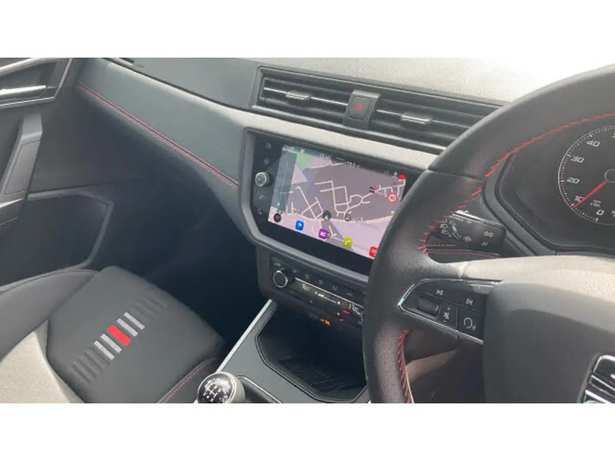 2021-seat-arona-10-tsi-fr-red-edition-big-13