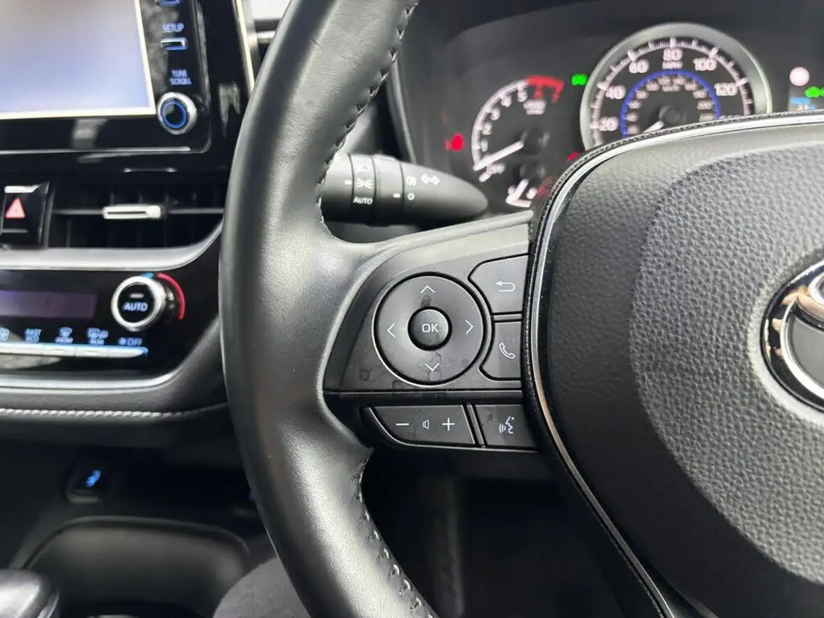 2020-toyota-corolla-18-vvt-i-icon-spare-wheel-hatchback-5d-big-17