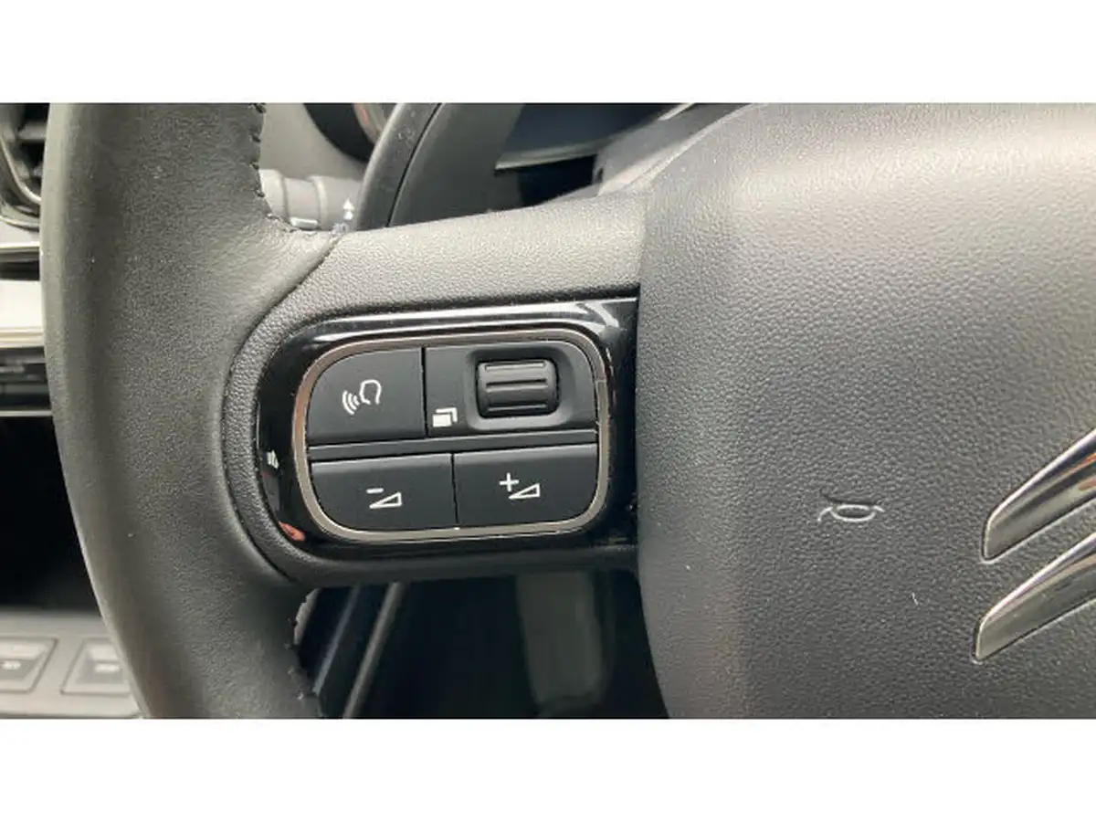 2022-citroen-c5-aircross-12-puretech-shine-ss-eat8-big-23