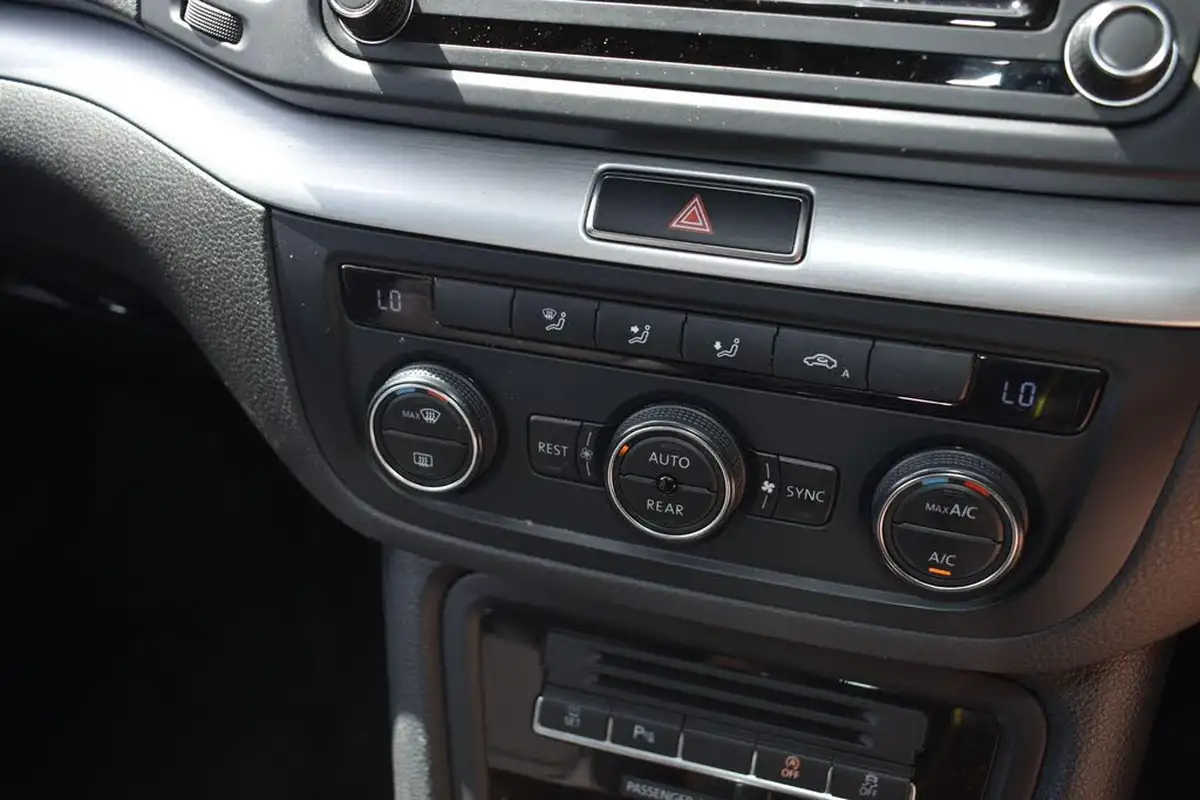 2021-volkswagen-sharan-14-tsi-se-nav-dsg-big-15
