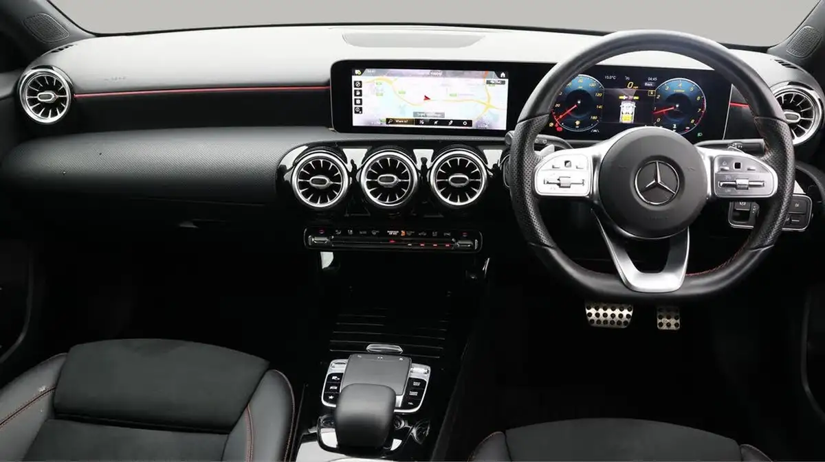 2019-mercedes-benz-a-class-20-a220-amg-line-premium-plus-hatchback-5d-4matic-big-13