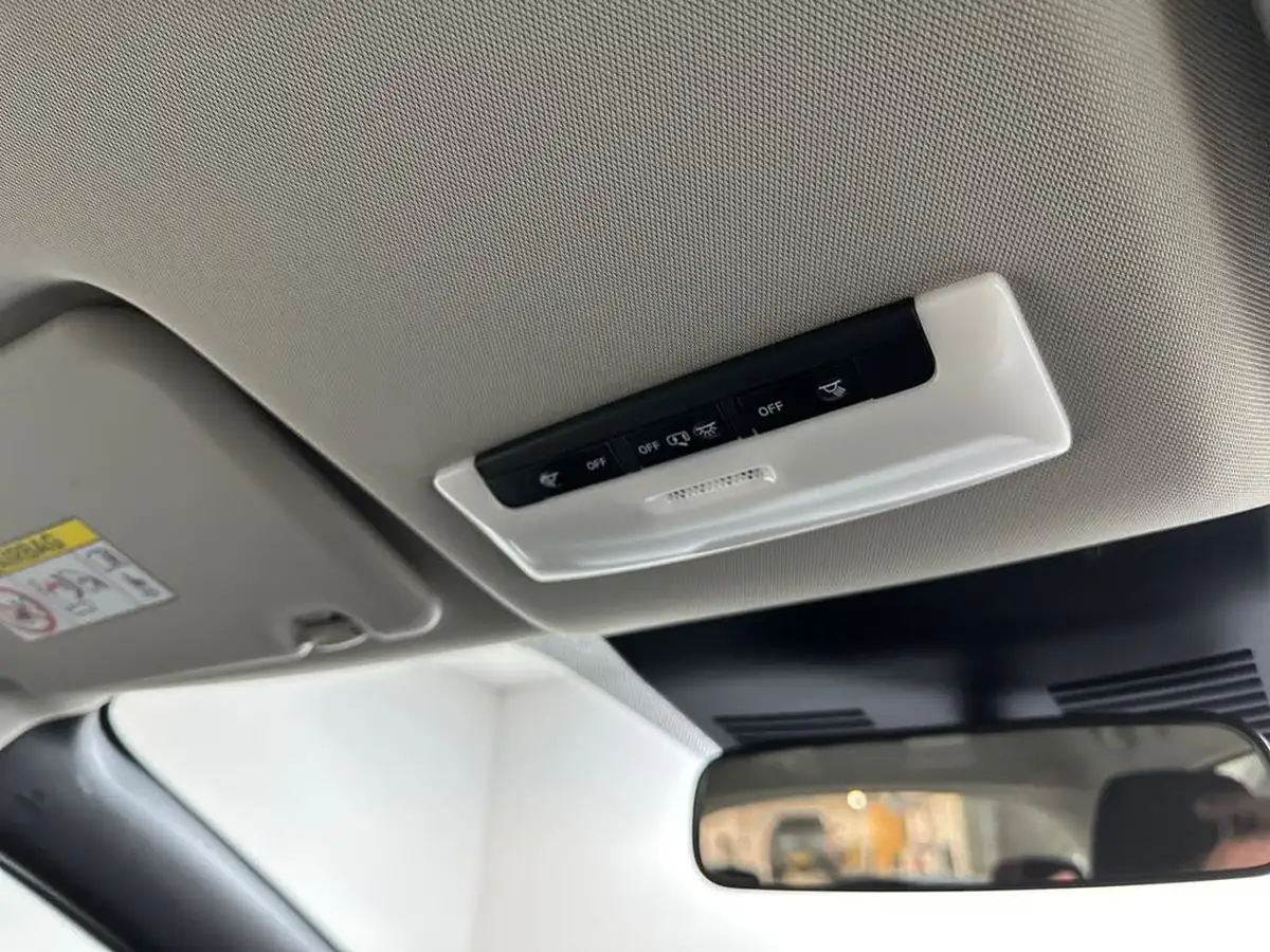 2021-nissan-leaf-e-acenta-big-28