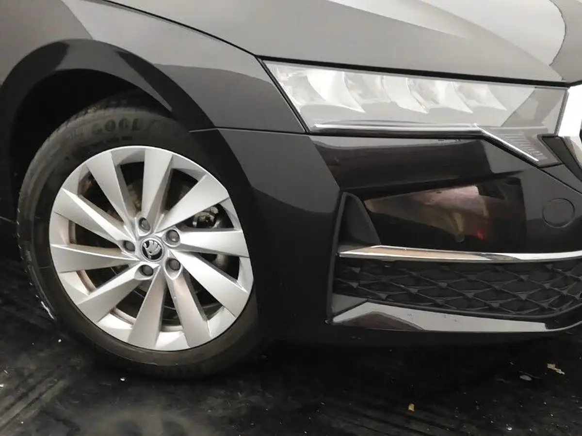 2024-skoda-octavia-20tdi-se-l-150ps-estate-dsg-big-8