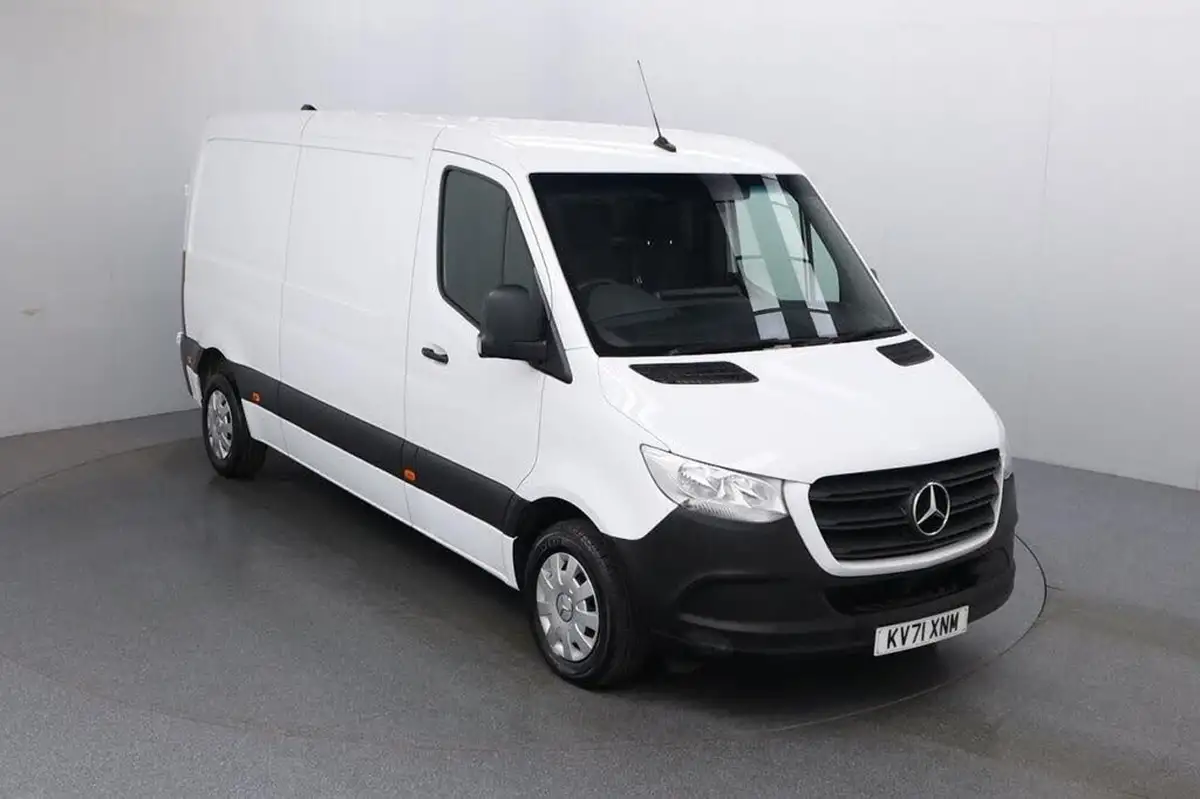2021-mercedes-benz-sprinter-big-9