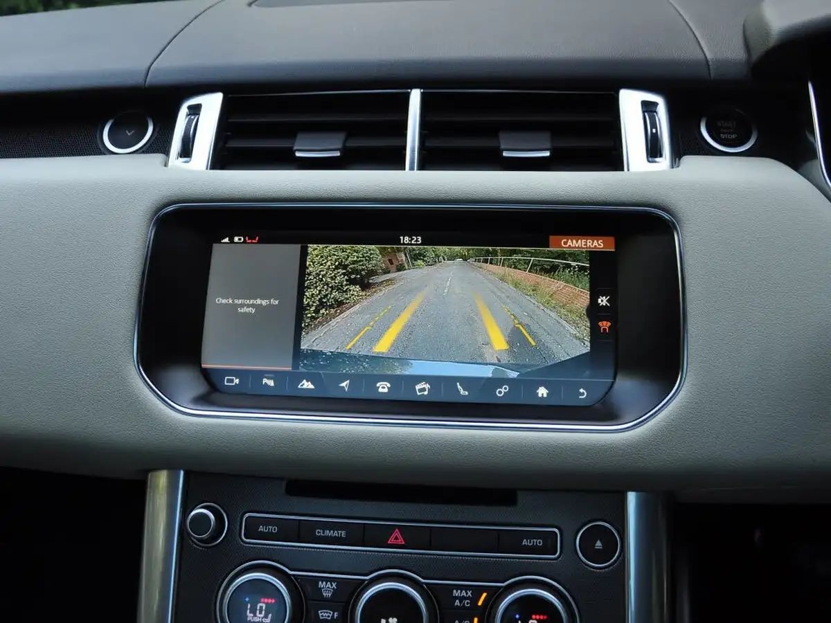 2018-land-rover-range-rover-sport-30-sd-v6-hse-dynamic-sd-v6-big-3
