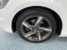 2016-volvo-v40-20-t2-r-design-small-18