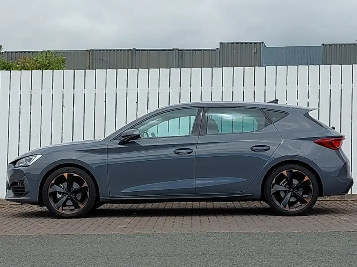 2024-cupra-leon-nf-15-etsi-v1-design-edition-hatchback-big-2