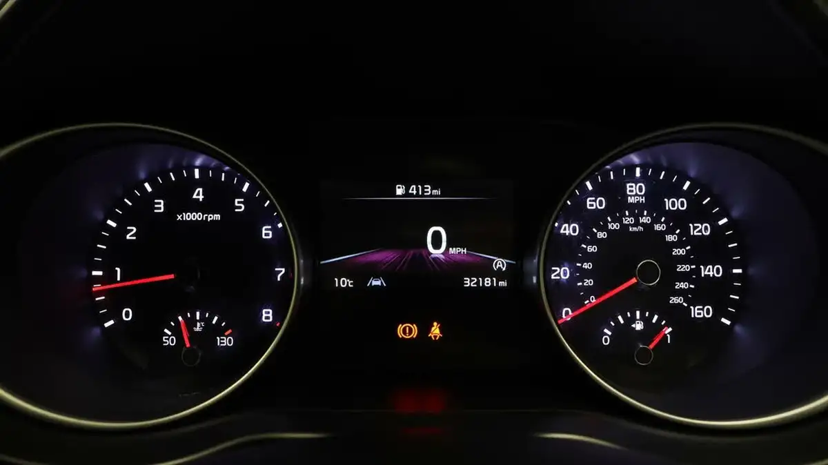 2023-kia-ceed-15-t-gdi-2-158bhp-non-adap-hatchback-big-9