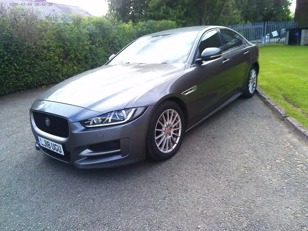 2018-jaguar-xe-20d-r-sport-163ps-1999cc-big-2