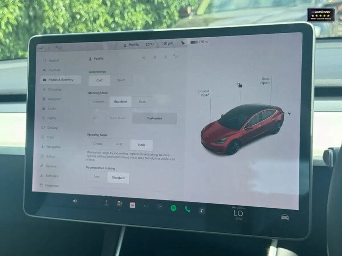2020-tesla-model-3-e-performance-big-17