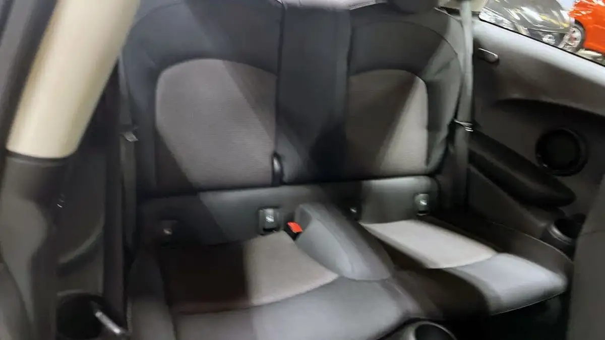 2022-mini-cooper-15-cooper-classic-hatchback-3d-big-8