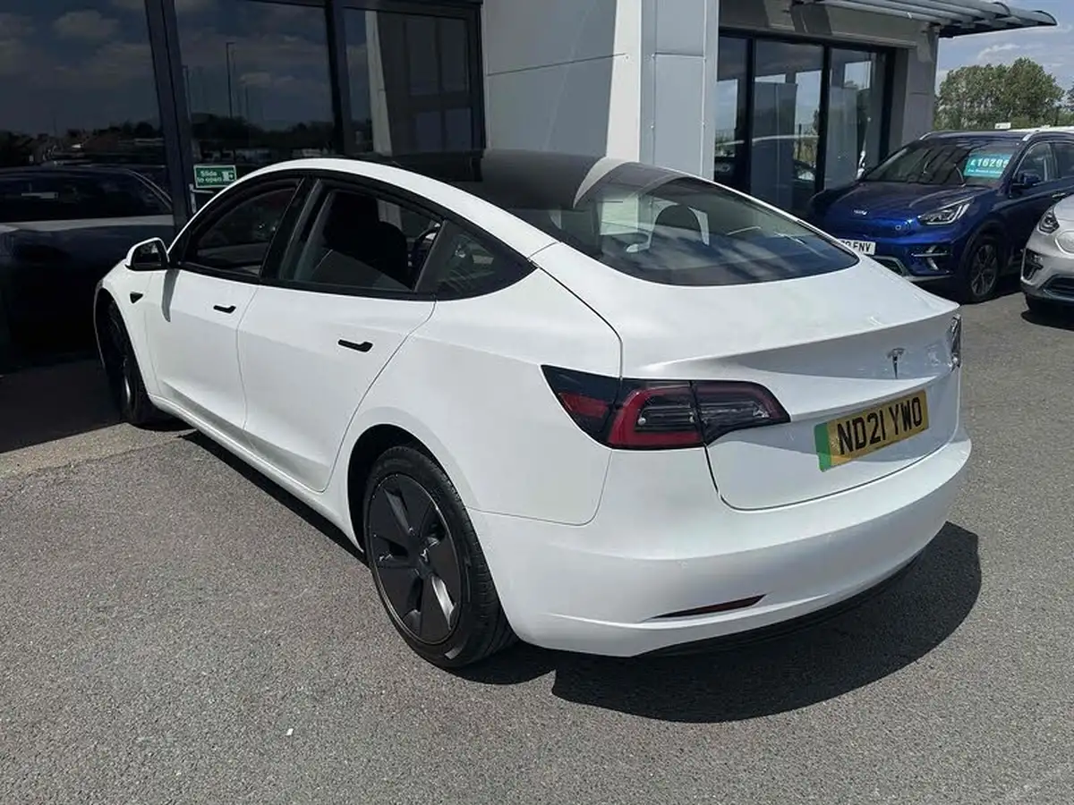 2021-tesla-model-3-e-standard-plus-big-16