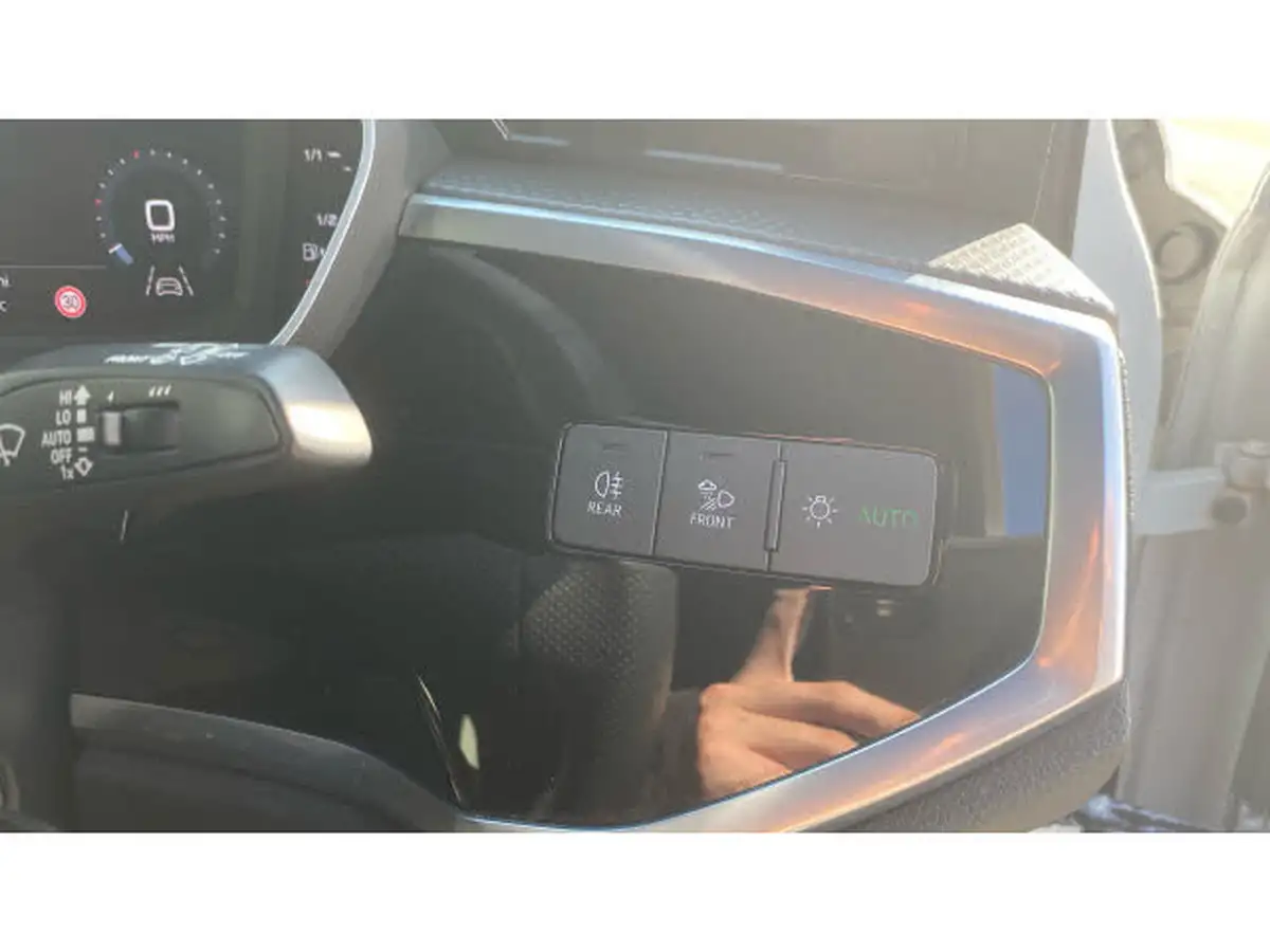 2021-audi-q3-20-35-tdi-s-line-station-wagon-quattro-tronic-big-45