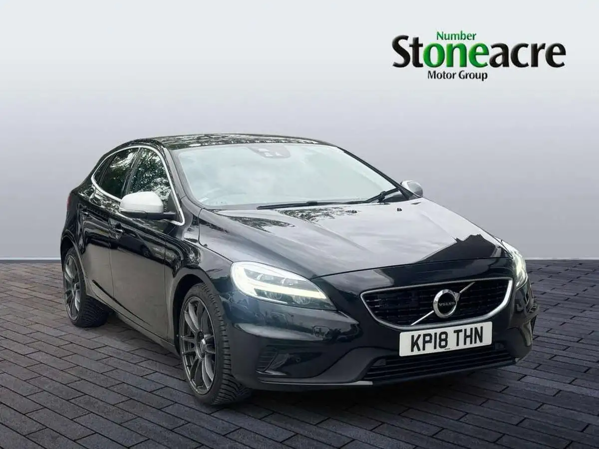 2018-volvo-v40-20td-d4-r-design-pro-geartronic-big-0