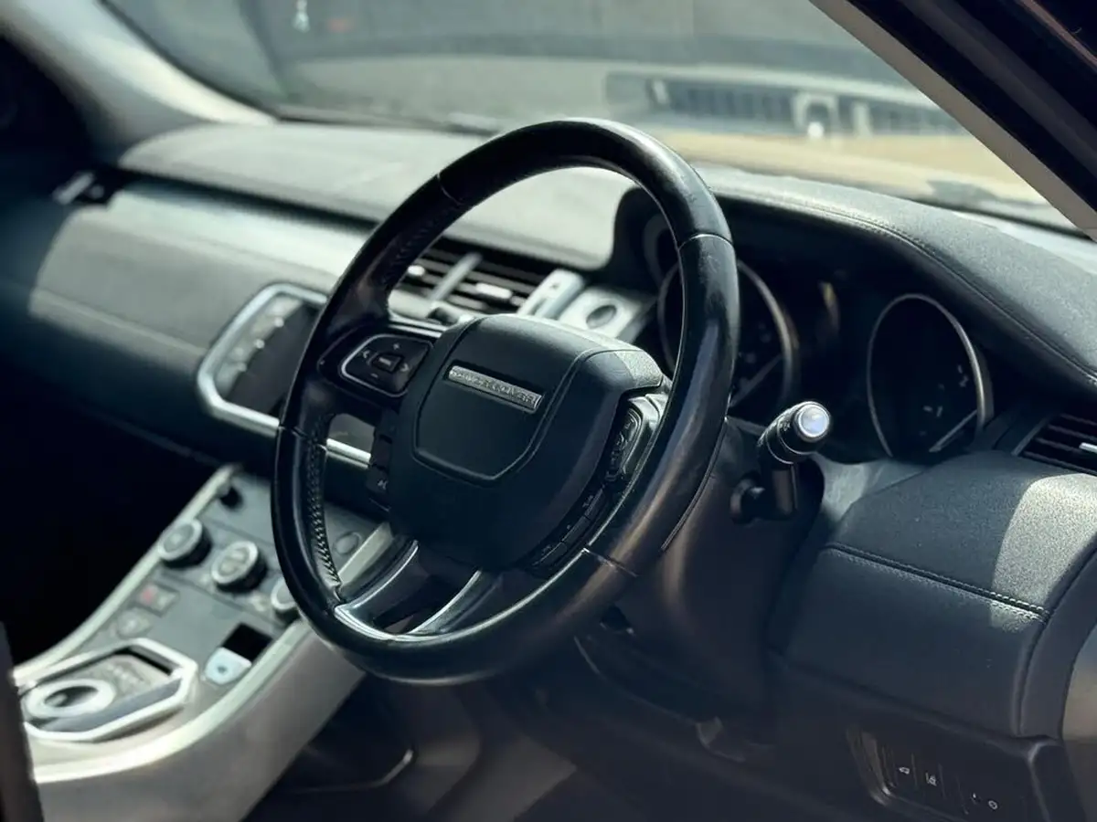 2016-land-rover-range-rover-evoque-20td4-se-tech-ss-hatchback-5d-auto-big-10