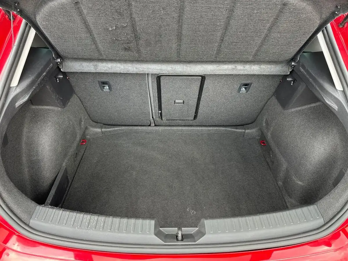 2021-seat-leon-15-etsi-xcellence-lux-hatchback-big-10