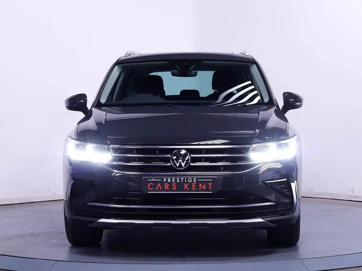 2023-volkswagen-tiguan-15-tsi-elegance-big-6