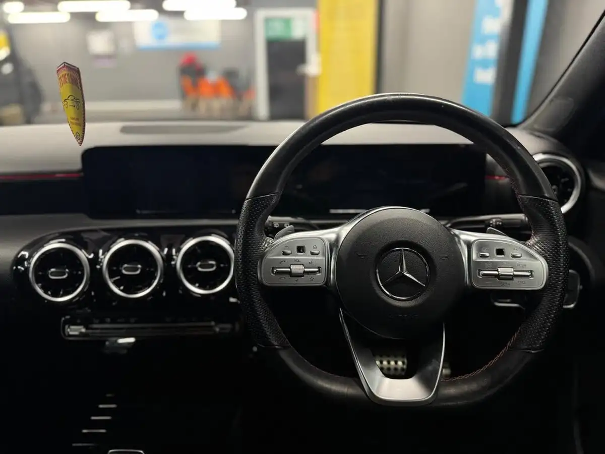 2018-mercedes-benz-a-class-20-a250-amg-line-ss-big-29
