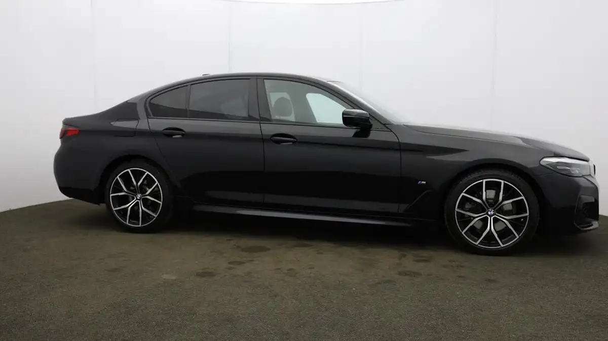 2021-bmw-5-series-20td-520d-m-sport-mht-saloon-4d-big-51