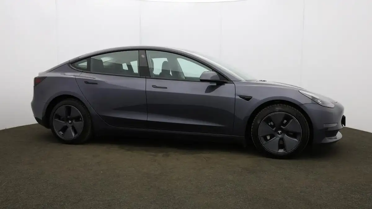 2023-tesla-model-3-e-long-range-346bhp-big-44