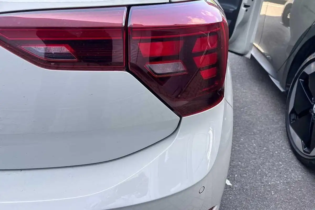2024-volkswagen-polo-10-tsi-match-big-21