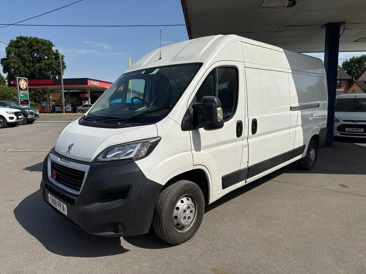 2018-peugeot-boxer-20-bluehdi-professional-335-l3-h2-big-5