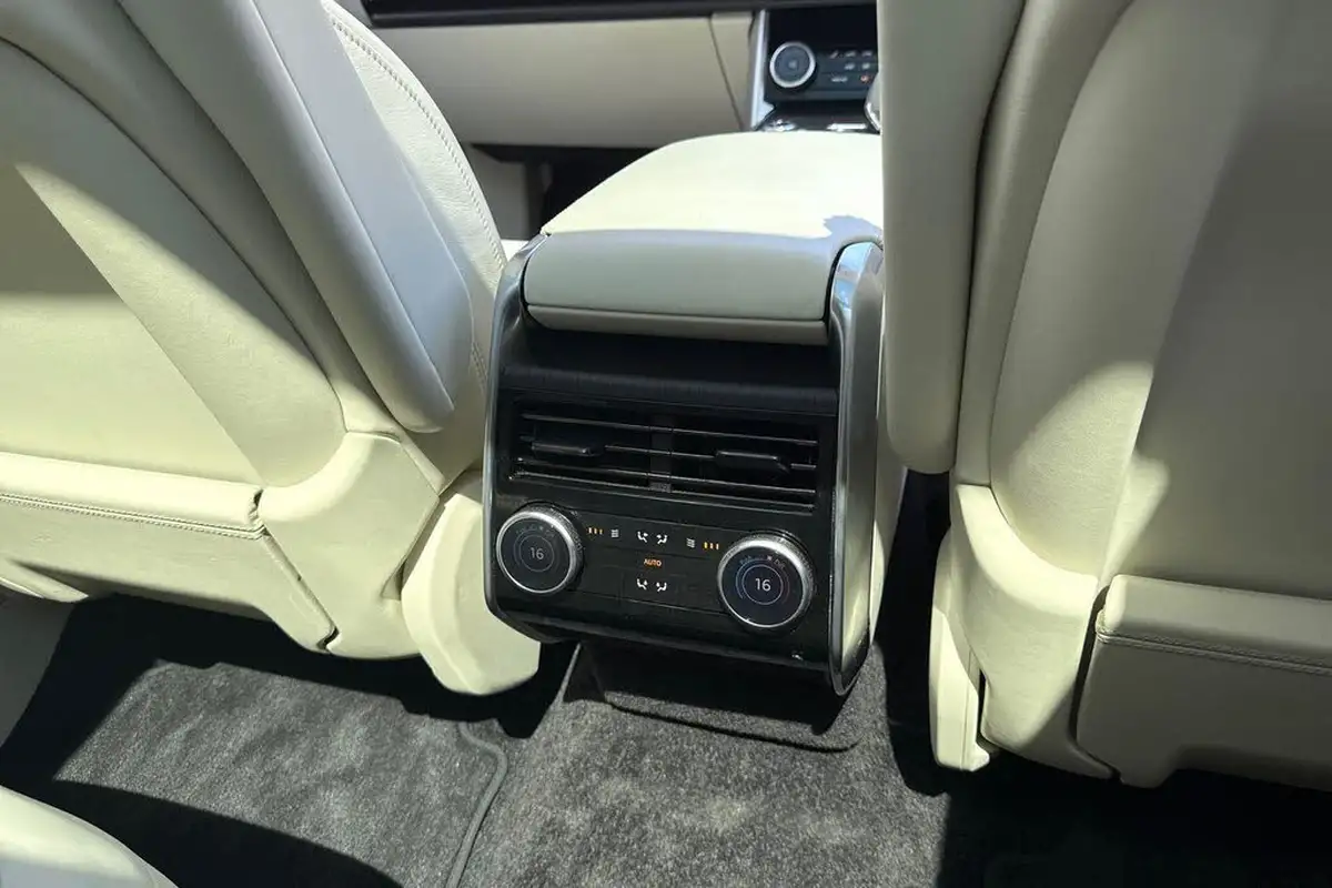 2024-land-rover-range-rover-30-d350-se-big-46
